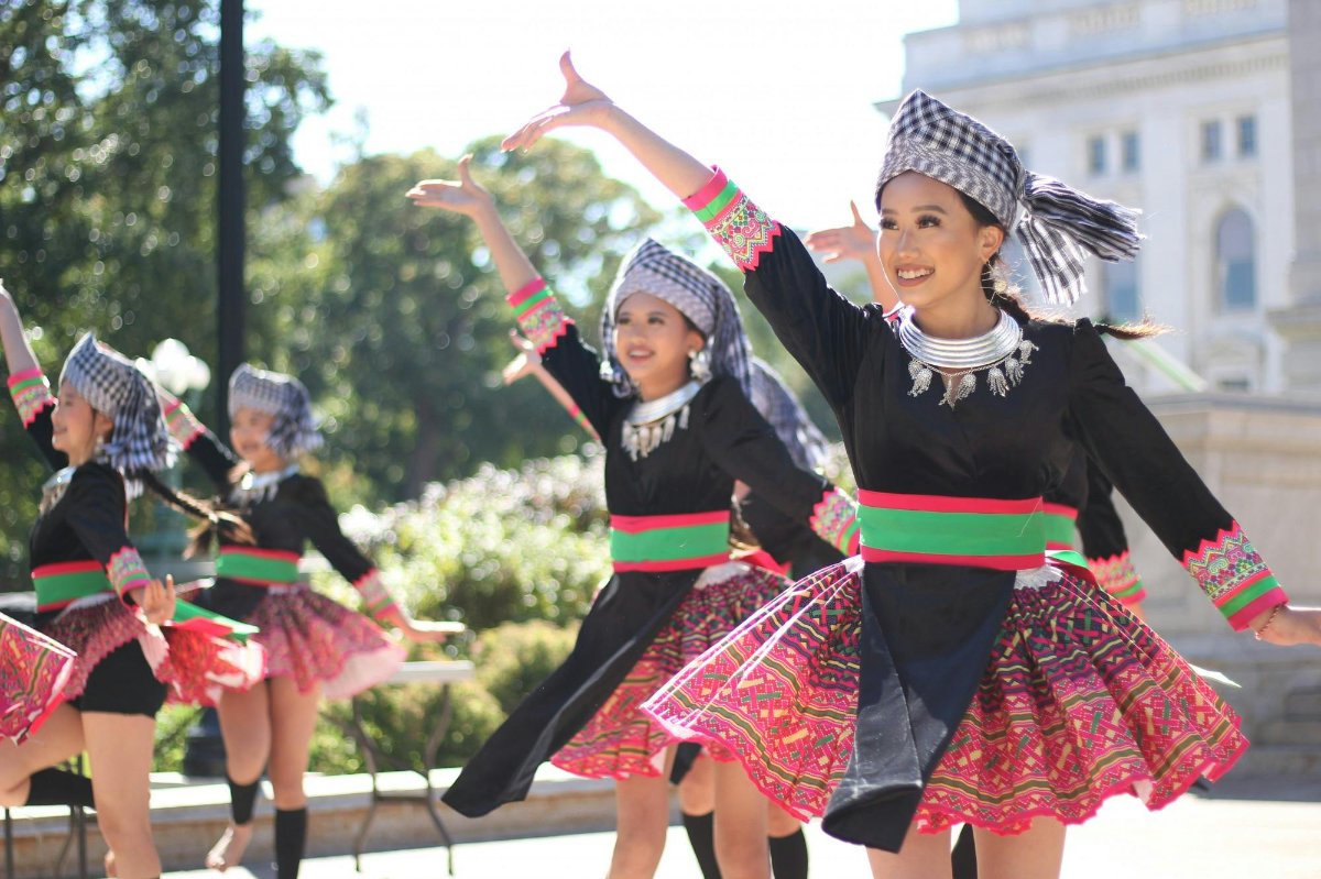 Lao People: Culture, Traditions & Legendary Hospitality Guide (2025)