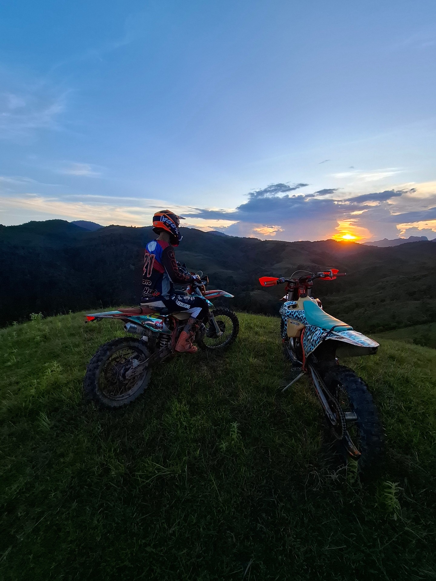Electric Enduro Tours in Vang Vieng